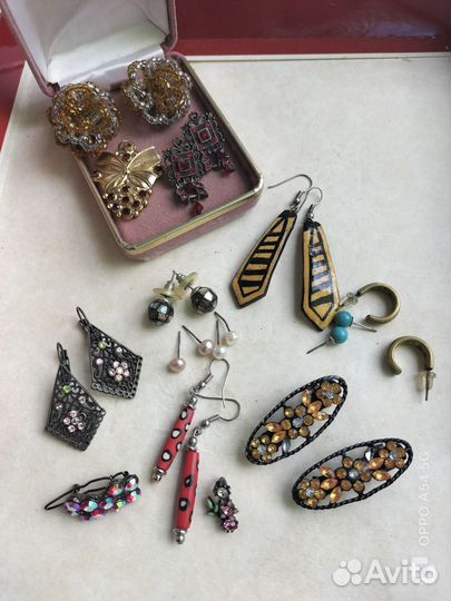 Бижутерия пакетом серьги, заколки, кулоны, лот