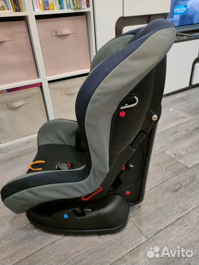 Детское удерживающее кресло бу
