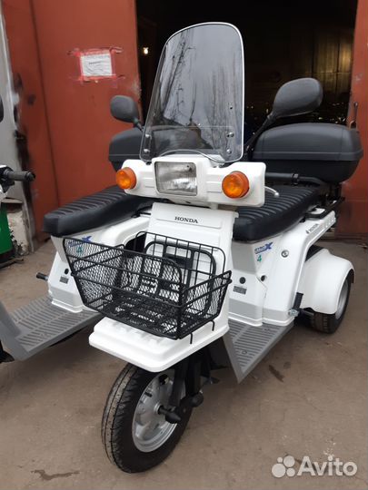 Honda gyro x-3 двухместный белый из Японии