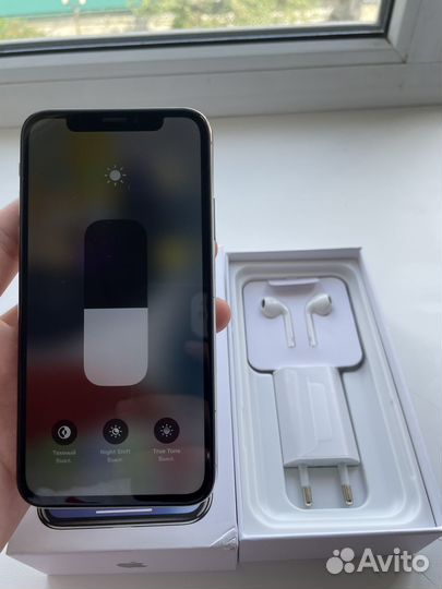 iPhone X, 256 ГБ