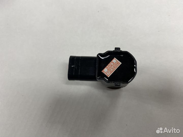 Датчик парктроника volvo хс60 08-17 31341344