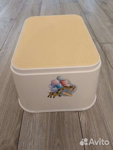 Стульчик и накладка на унитаз