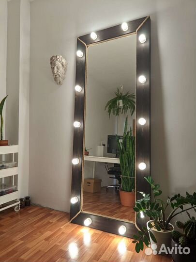 Гримерное зеркало