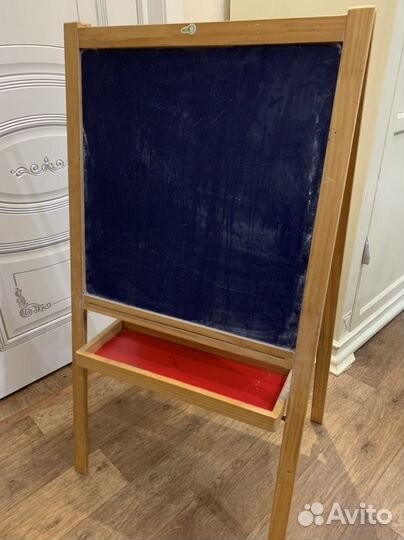 Мольберт, доска для рисования