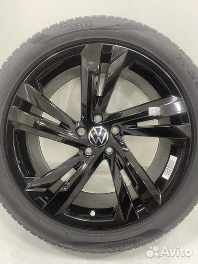 Pirelli Scorpion 255/45 R19 100V