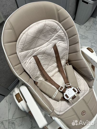 Стульчик для кормления Happy Baby Berny V2 бежевый