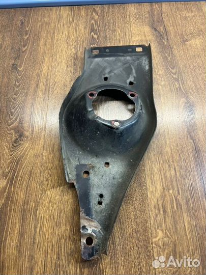 Опора стойки передняя правая Ford Mondeo III 2.0