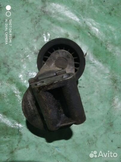 Натяжитель ремня Opel Omega B
