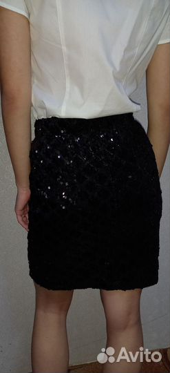 Юбка черная с паетками