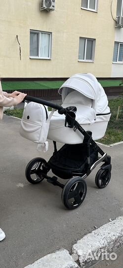 Коляска 2 в 1 Peppy Indie