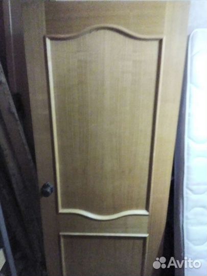 Дверь деревянная,200х80см