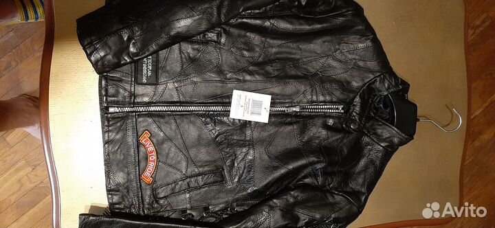 Мото куртка женская кожанная размер s,новая