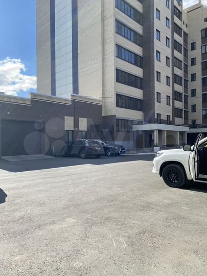 Машиноместо, 25 м²