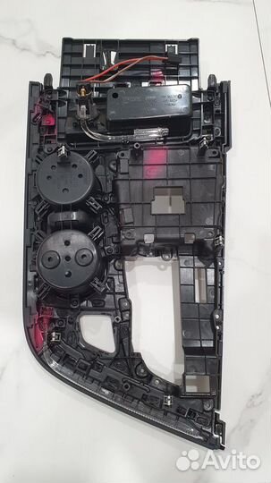 Накладка центральной консоли Audi Q7 4M