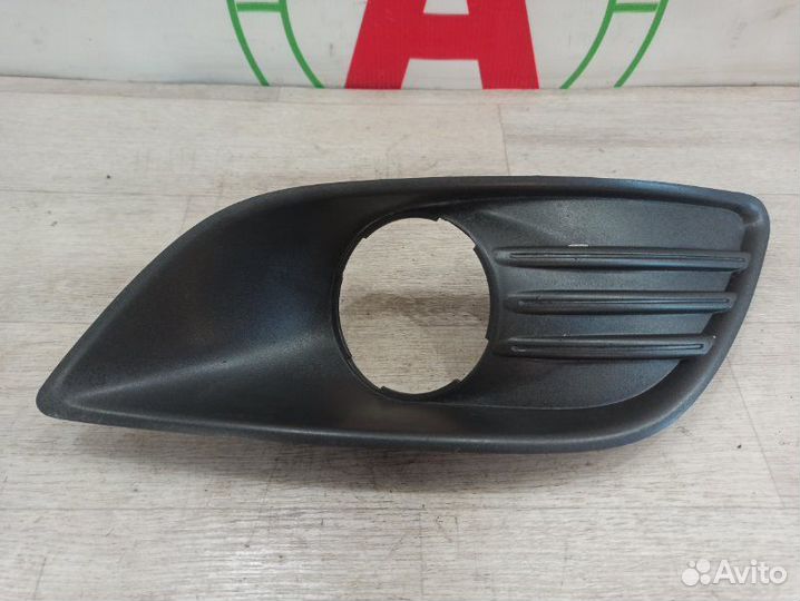 Маска противотуманной фары передняя правая Ford