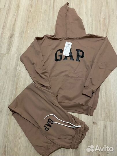 Спортивный костюм