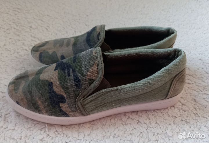 Сандали и кеды на мальчика 34р