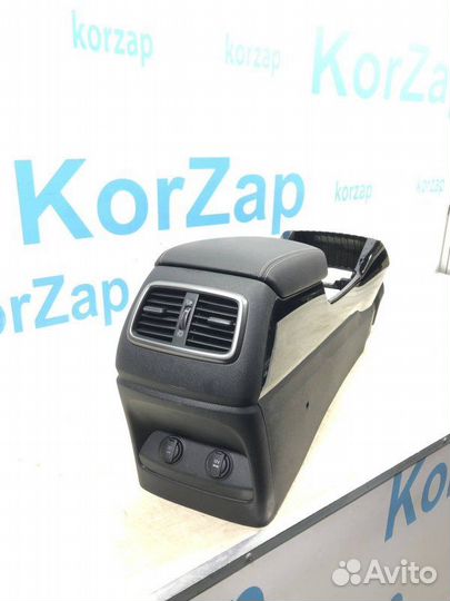 Подлокотник передний Kia Sorento 3 UM 2019