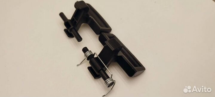 Ручка/защёлка подлокотника Hyundai Solaris