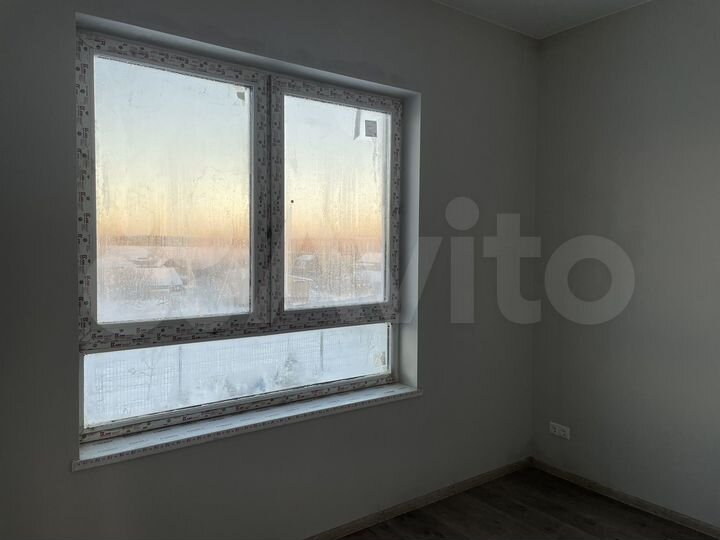 Коттедж 180 м² на участке 8 сот.