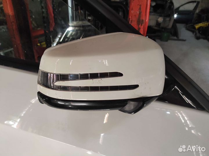 Зеркало мерседес w212