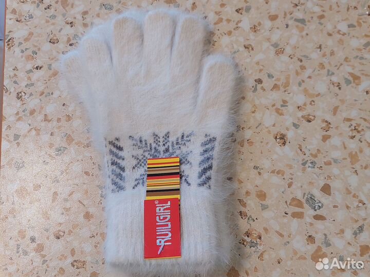 Перчатки новые пуховые