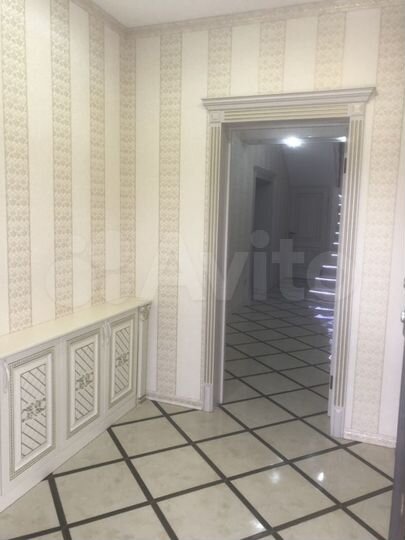 Дом 410 м² на участке 20 сот.