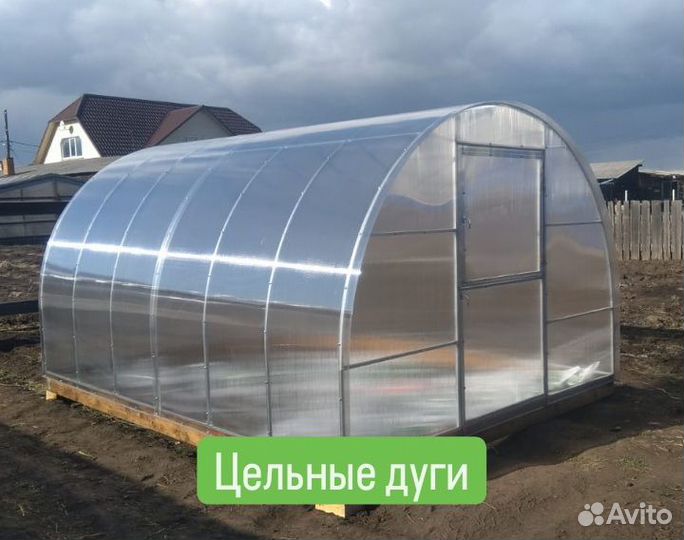 Теплица из поликарбоната арочная с шагом 0,65 m