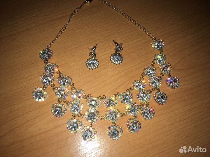 Колье и серьги