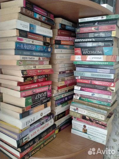 Книги разных авторов и жанров