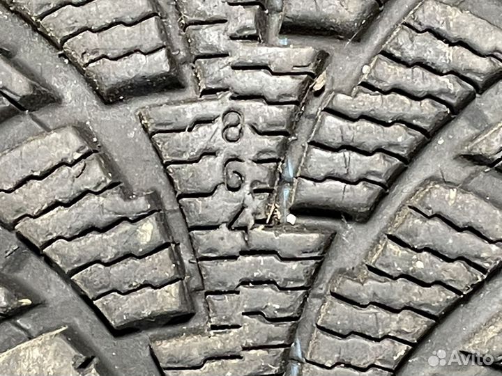 Nokian Tyres Hakkapeliitta 4 195/65 R15 94T