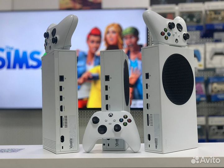 Xbox Series S + Sims 4 (GamePass Ultimate)