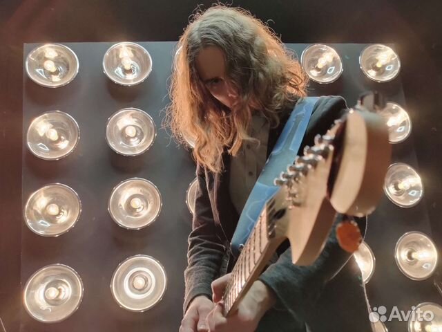 Преподаватель гитары