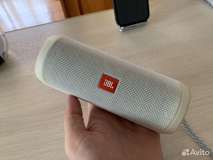 Jbl Flip 4 (новый акум)