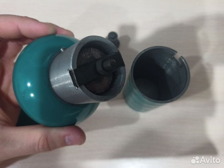 Ручная жерновая кофемолка Армянская сср