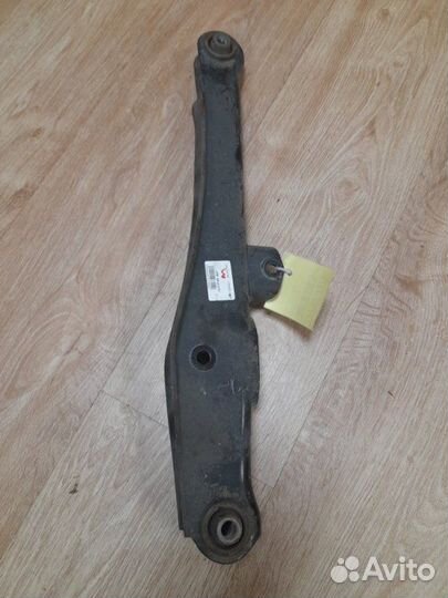 Рычаг поперечный задний Mitsubishi Outlander Xl