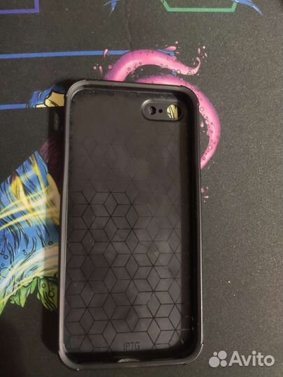 Чехол на iPhone 7