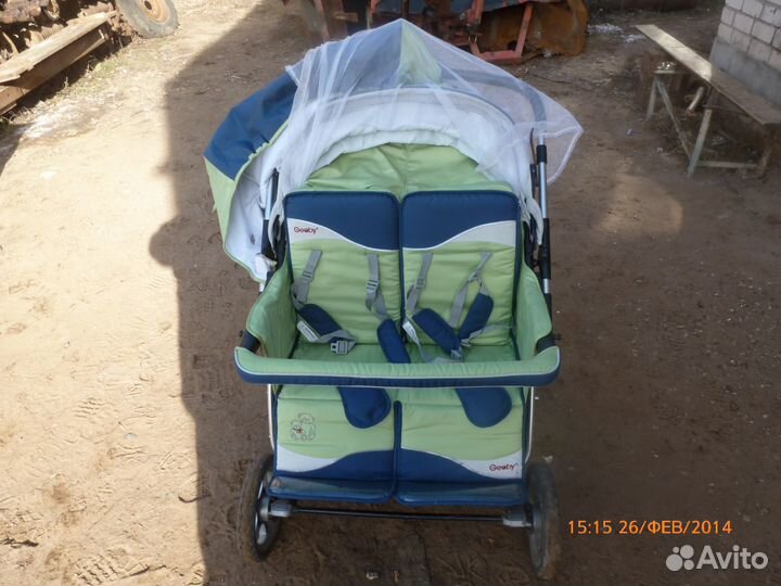 Коляска для двойни