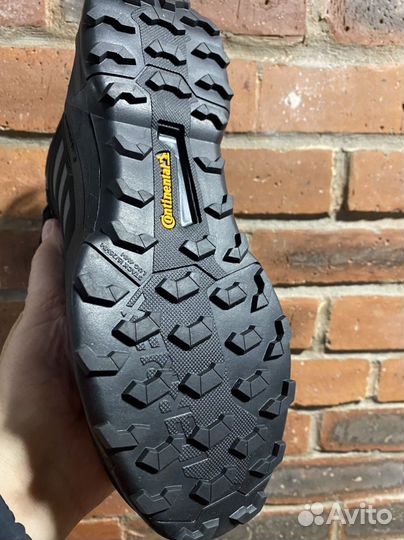 Кроссовки Adidas Terrex LUX