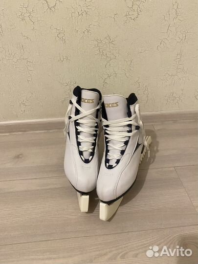 Коньки женские Roces