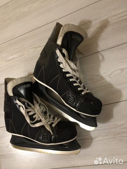Коньки хоккейные
