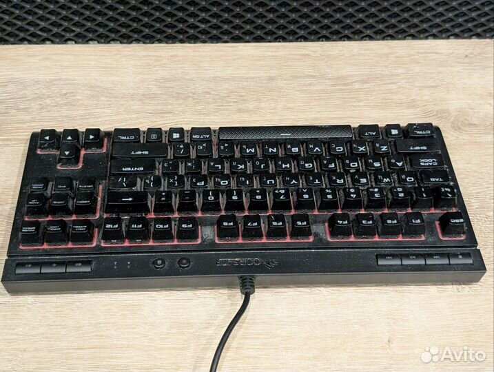 Игровая клавиатура Corsair K63