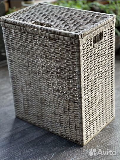 Плетеные короба с крышкой для белья (пример)