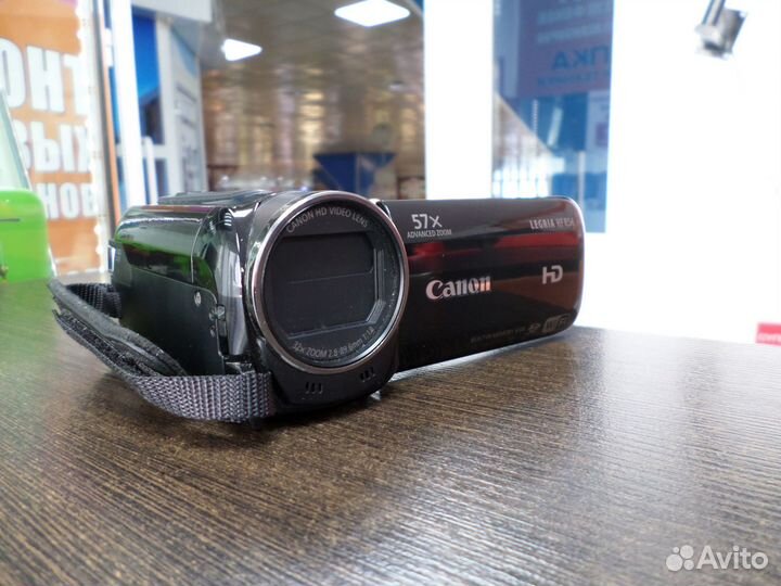 Видеокамера Full HD Canon Legria HF R56