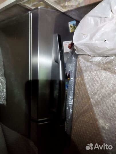 Холодильник американский цвет металлик