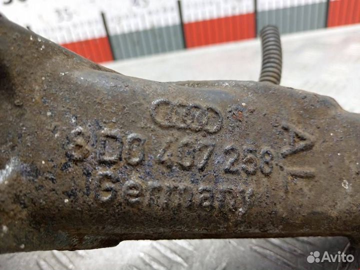 Ступица передняя левая Audi A4 B6 2003 8D0407258AM