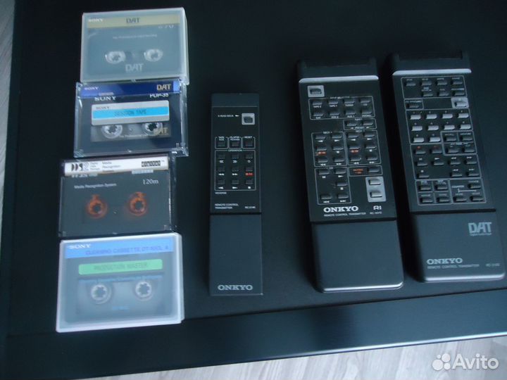 Комплект аппаратуры Onkyo integra R1