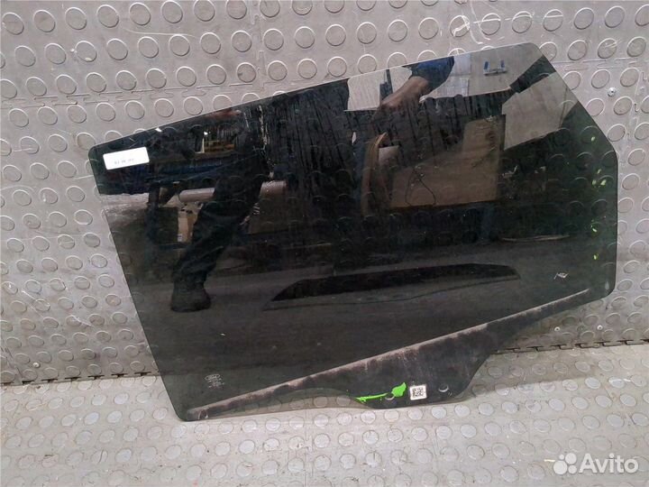 Стекло боковой двери Ford Escape 2020, 2020