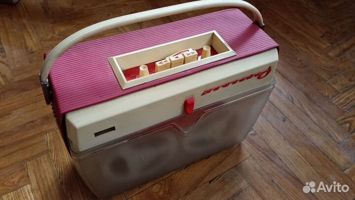 Катушечный магнитофон Романтика М64