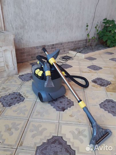 Аренда моющего пылесоса karcher